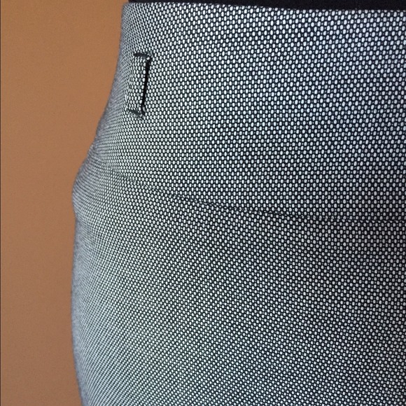 White House Black Market pencil skirt Size 0 - Picture 3 of 4