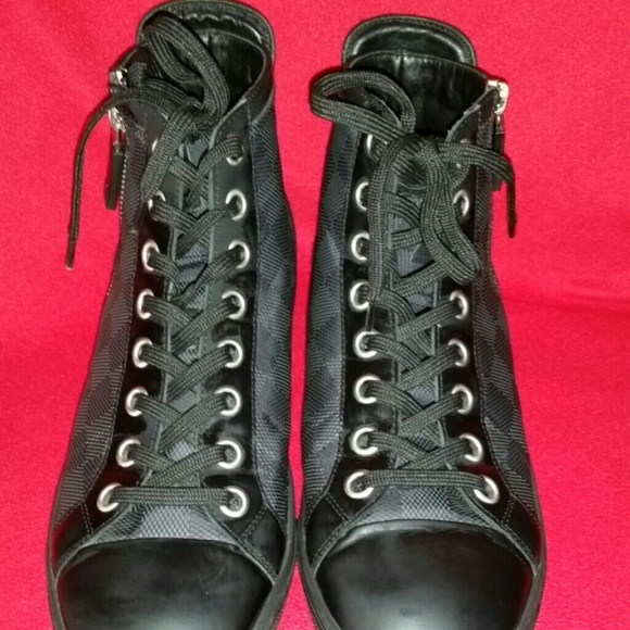 Louis Vuitton mens sneakers - Picture 2 of 4