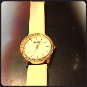 Beautiful watch! Never worn!