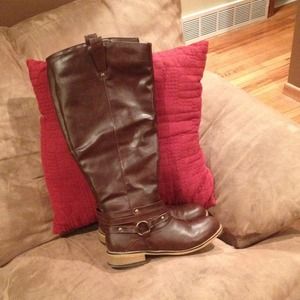 Wide calf riding boots. Must haves!