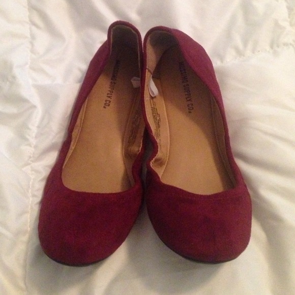 •FLATS•