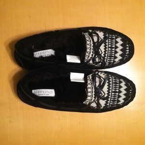 Tribal Print Moccasin