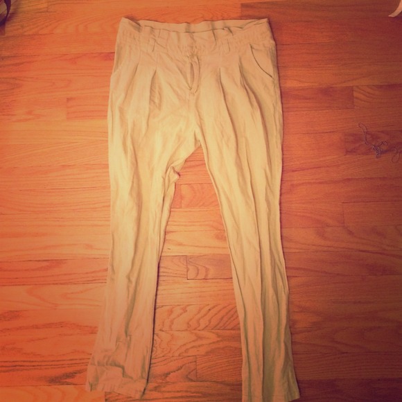 FRIDAY FLASH! Khaki harem cotton pants from Paris