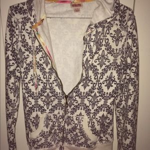 B&W Paisley pattern zip up hoodie