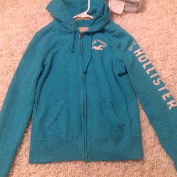 Hollister sweatshirt