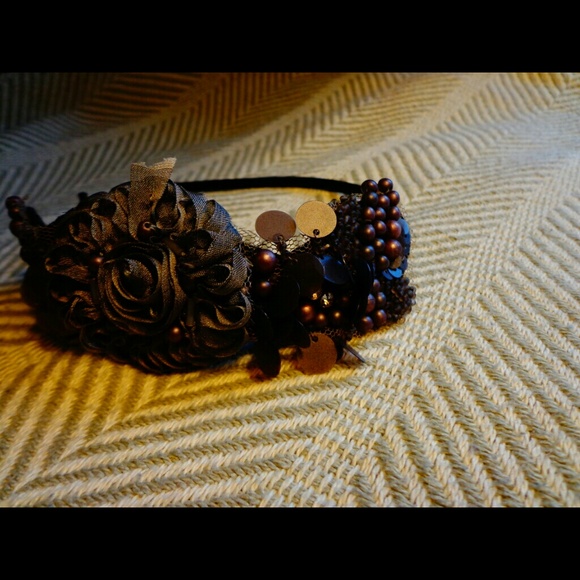 🚫 claime free add on! 🚫 Flowered dressy headband - Picture 2 of 3