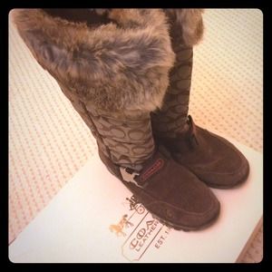 COACH WINTER SHOES with fox fur. Great shape!