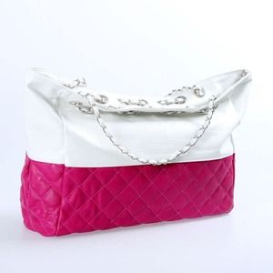 🌟SALE🌟Chained strap handbag in pink