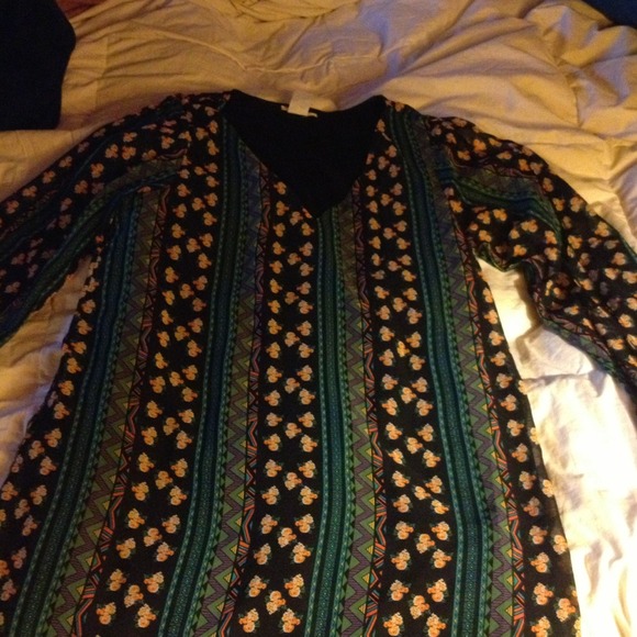 Dress. New w/out tags. Slit arms