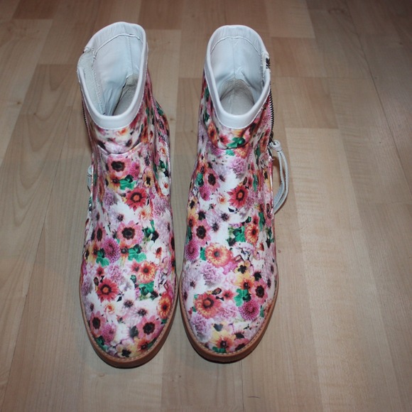 Leather Les Feès de Bengale boots - Picture 2 of 3