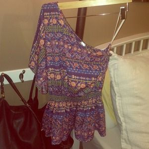Patterned One Shoulder Top