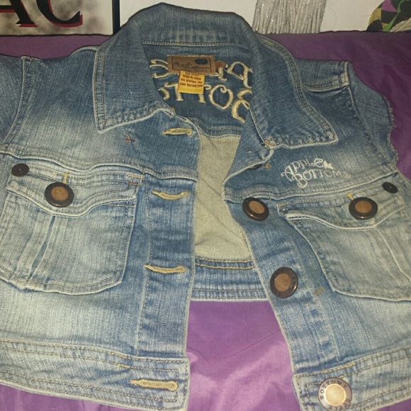 Short sleeve jean jacket