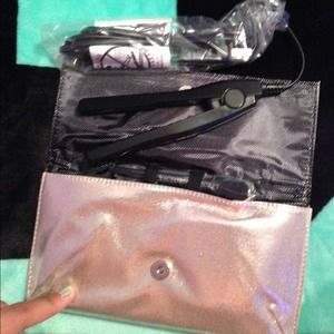 Mini Victoria's Secret straightner