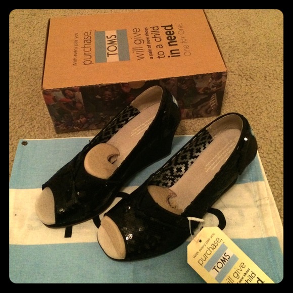 Toms Black Sequin Wedges (size 6.5)