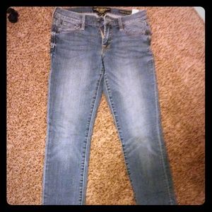 Lucky brand jeans size 26,