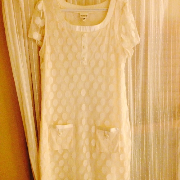 Cute white polka dot dress with pockets.