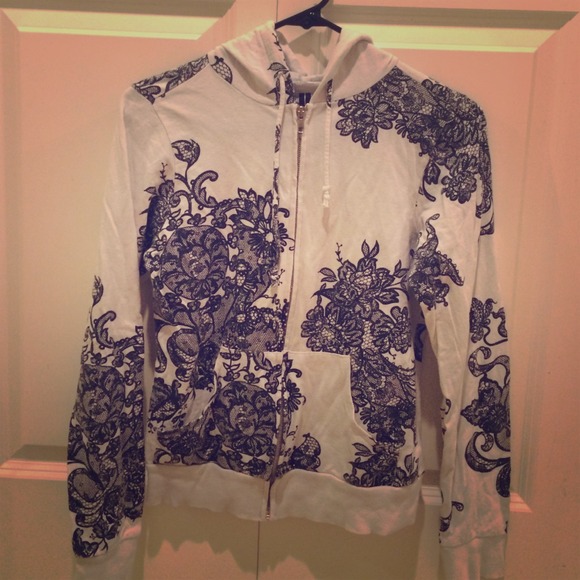 UO zip up
