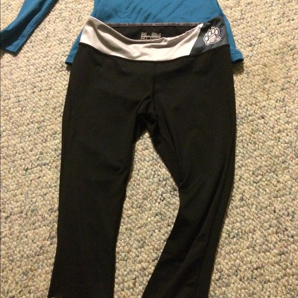 UNDER ARMOUR workout bundle! ❤️ - Picture 2 of 4