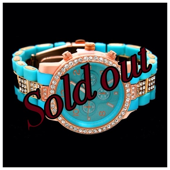 Women's Watch SOLD OUT LOCALLY!!!!