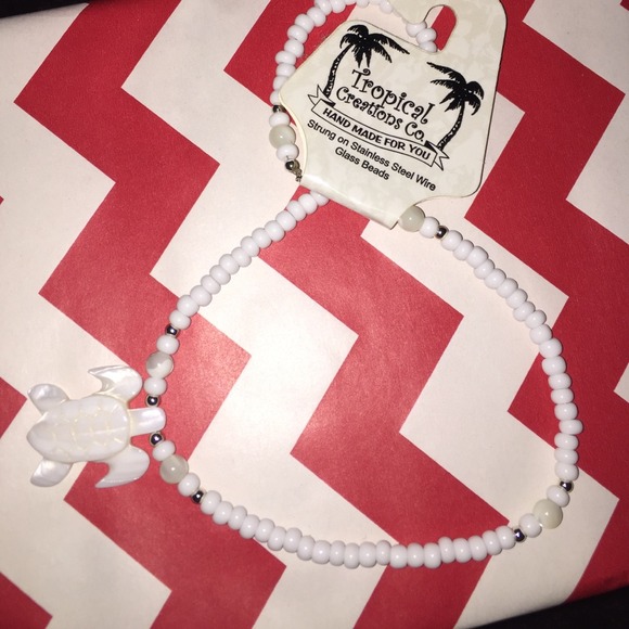 sea turtle beach necklace