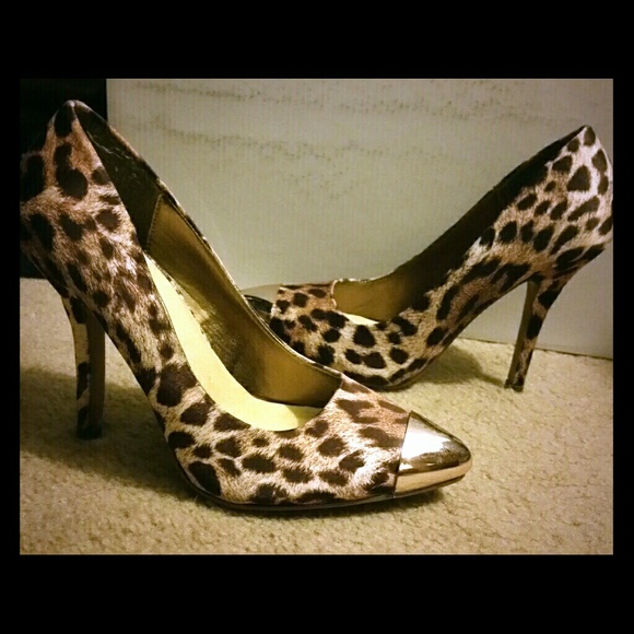 🌹TRADED🌹Cheetah Print Heels