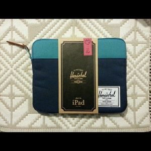 Hershel iPad sleeve