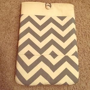 MacBook Pro 13 Inch Chevron Print Sleeve