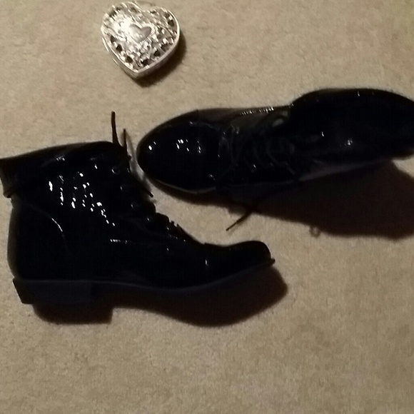 Faux patent leather booties NWOB