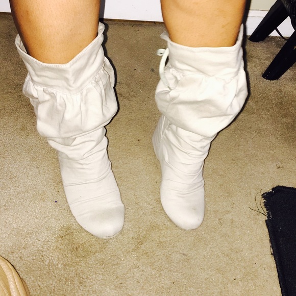 Sold on 5mile- Taupe boots - Picture 2 of 3