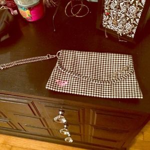 Roxy Houndstooth Clutch, Cream & Black, pink logo