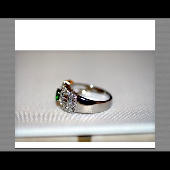 Ring - Picture 2 of 3