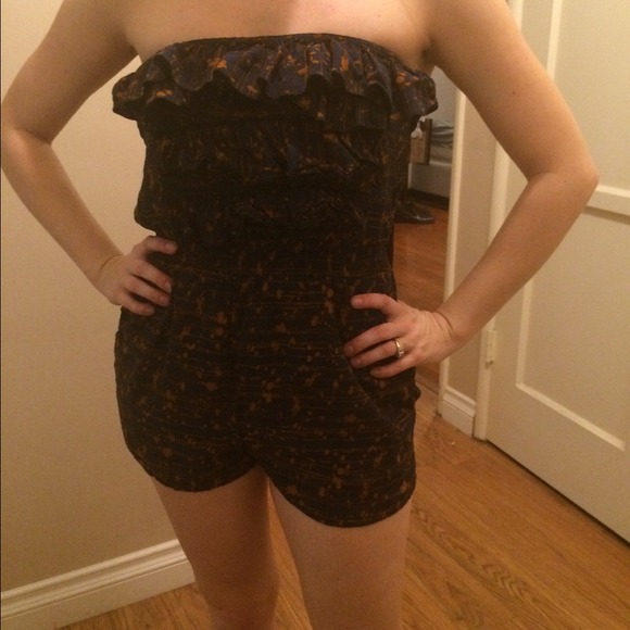 Forever 21 I Love H81 romper. Navy/orange. Size S