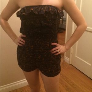 Forever 21 I Love H81 romper. Navy/orange. Size S