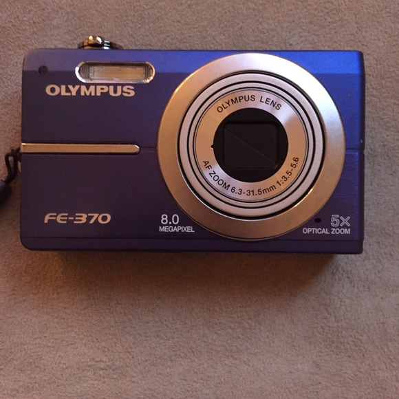OLYMPUS F-370 NEW PERFECT CONDITION - Picture 3 of 3
