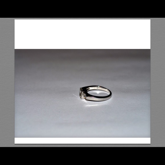 Ring - Picture 2 of 3