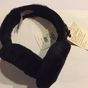 UGG Double-U Logo Shearling Earmuffs - Black