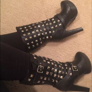 Black boots SZ 6.5❌SOLD❌