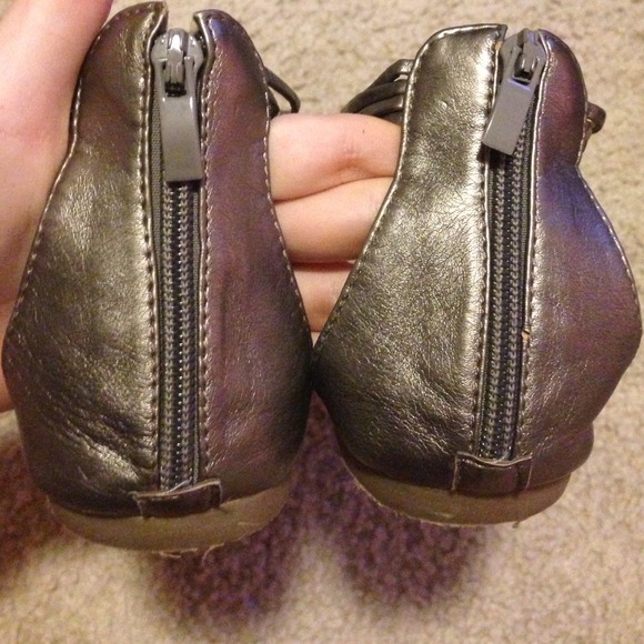 ❌SOLD❌ Metallic silver sandals - Picture 4 of 4