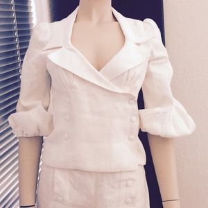Gorgeous off white set