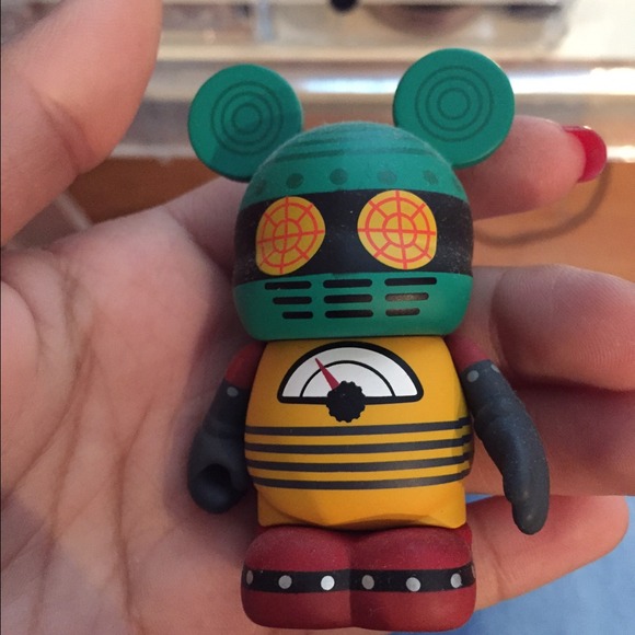 Disney Vinylmation $6 -Robot Series
