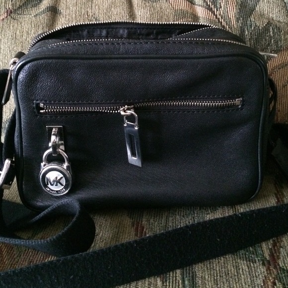 MICHAEL KORS convertible cross body