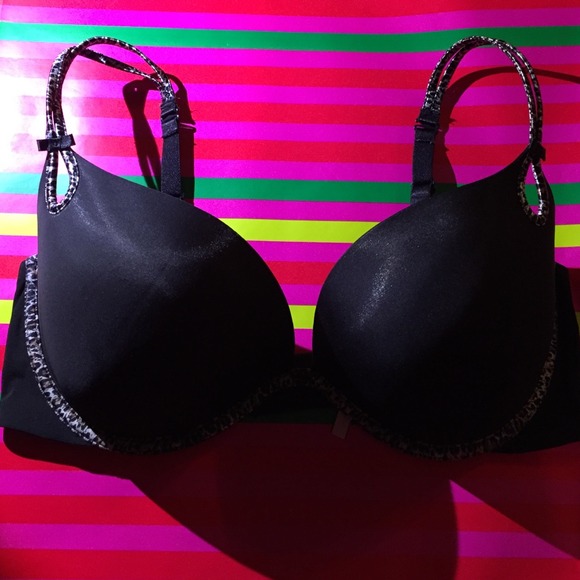 Sexy little things Victoria's Secret Push-up Bra