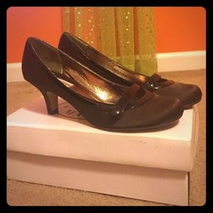 🚫Sold on Vinted🚫 Brown Small Heel Shoe