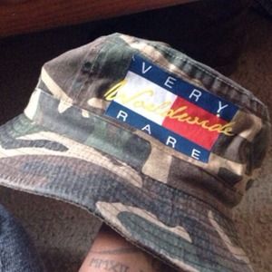 Very Rare bucket hat