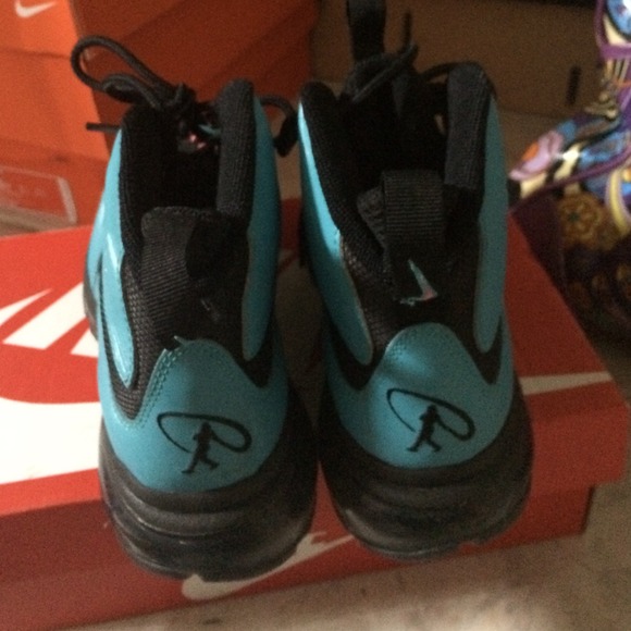 Griffeys - Picture 2 of 2
