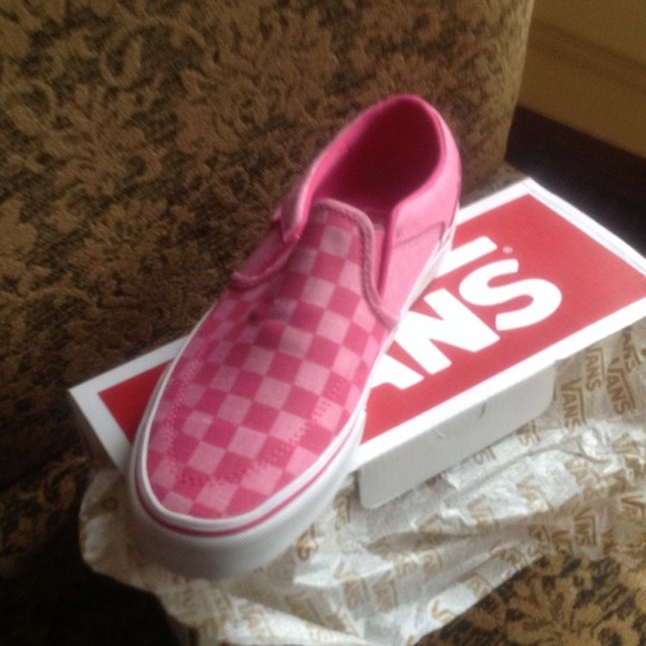 Brand new checker pink Van shoes