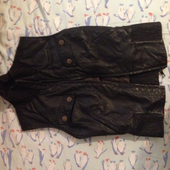 June genuine leather vest x small
