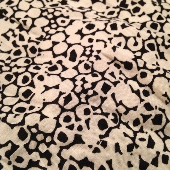 Intro Top - Picture 4 of 4