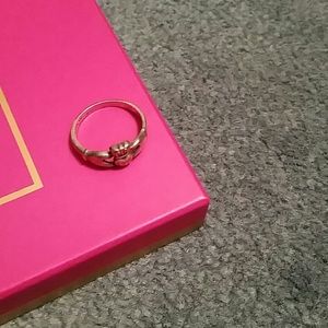 Antique silver claddagh ring