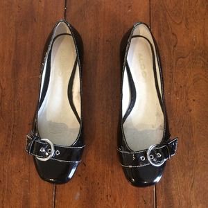 Aldo Flats.